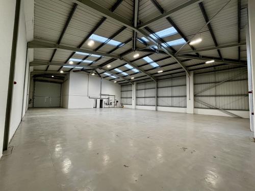 Unit 3 Caxton Park, Elm Farm Industrial Estate, Caxton Road, Bedford, MK41