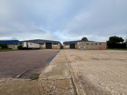 Units 15 and 16 Albone Way, Biggleswade, SG18