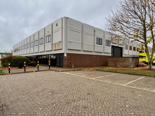 Unit 4, Airport Executive Park, President Way, Luton, LU2