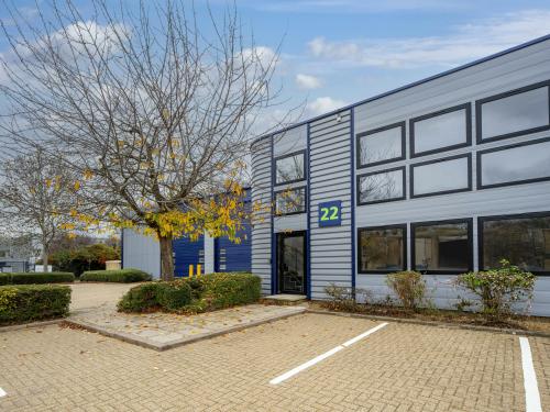 Unit 22 Plover Close, Interchange Park, Howard Way, Newport Pagnell, MK16