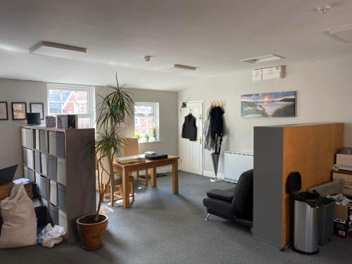 21 Manor Walk, Market Harborough, LE16