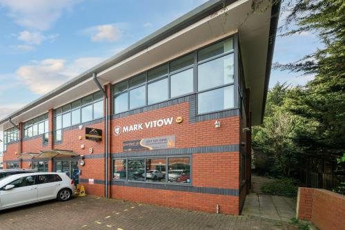 Unit 9 Delta Court, Manor Way, Borehamwood, WD6