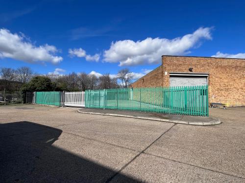 6 Trident Way, Southall, UB2