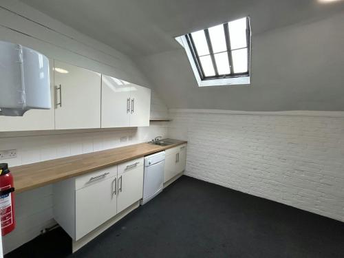 Unit 19, Grosvenor, Aldershot, GU11