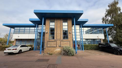 3/4 Essex House, Astra Centre, Edinburgh Way, Harlow, CM20