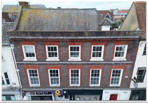 14 High Street, Lewes, BN7
