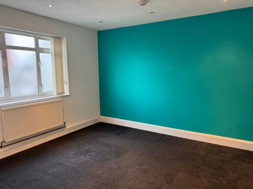 59a High Street, Barkingside, Ilford, IG6