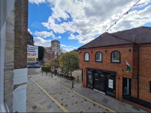 Thames House, 5-6 Church Street, Twickenham, TW1