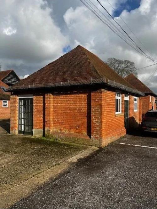 Unit 4, Frilsham Home Farm, Yattendon, Thatcham, RG18