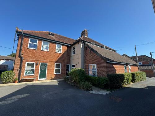 Flats 1, 2, 3&6 Avenue Court, The Avenue, Bishops Waltham, Southampton, SO32