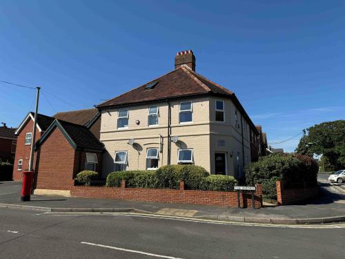 Flats 1, 2, 3&6 Avenue Court, The Avenue, Bishops Waltham, Southampton, SO32