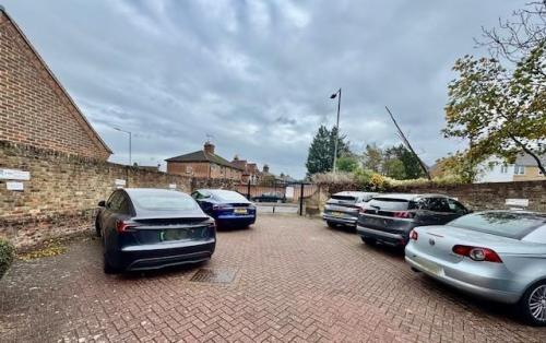 90-94 High Street, Burnham, SL1