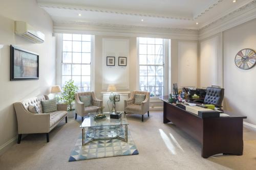 43 Upper Grosvenor Street, Mayfair, London, W1K