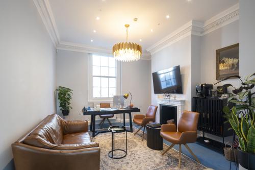 43 Upper Grosvenor Street, Mayfair, London, W1K