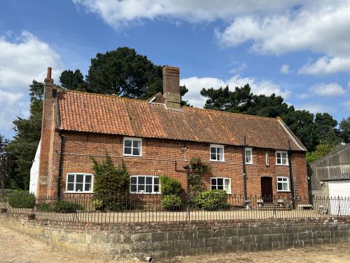Manor Farm, Hall Lane, Dereham, NR20