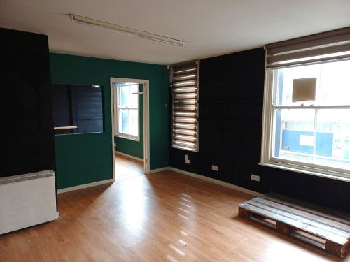 65A Midland Road, Wellingborough, NN8