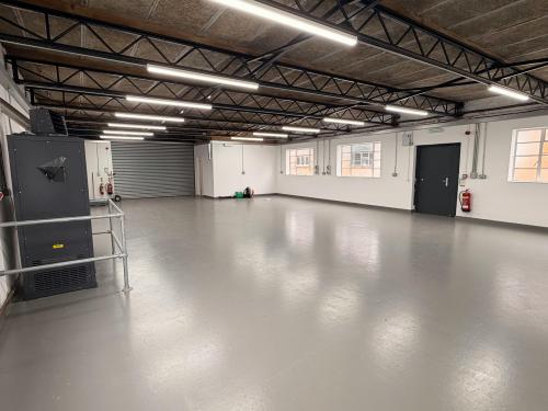 5, Hill Farm Avenue Industrial Estate, Hill Farm Avenue, Watford, WD25