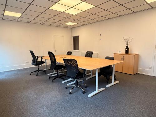 5, Hill Farm Avenue Industrial Estate, Hill Farm Avenue, Watford, WD25