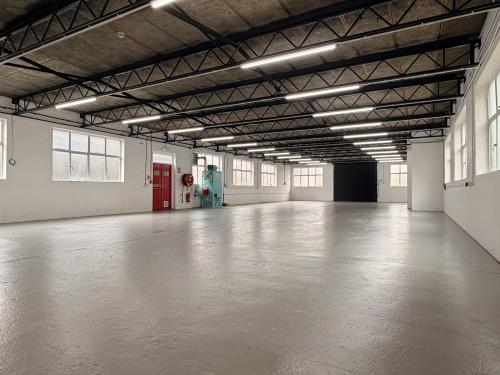 2, Hill Farm Avenue Industrial Estate, Hill Farm Avenue, Watford, WD25