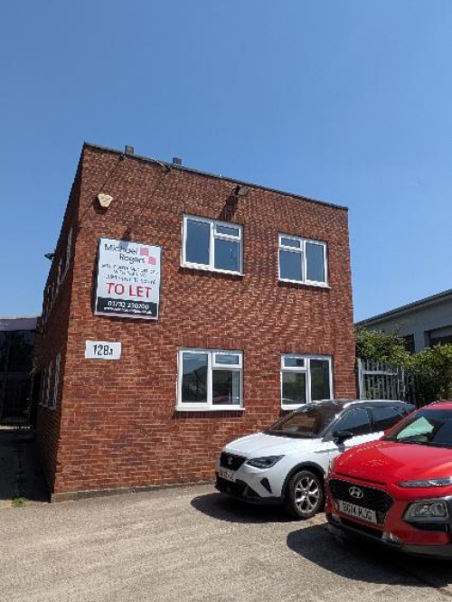128A Kingston Road, Leatherhead, KT22