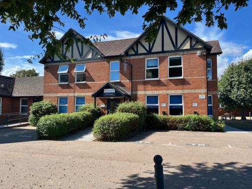 1 The Matchyns, London Road, Witham, CM8