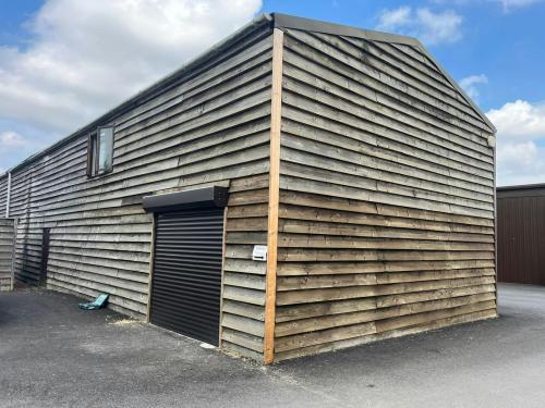 Unit 15, New Bury Business Park, Leighton Buzzard, LU7