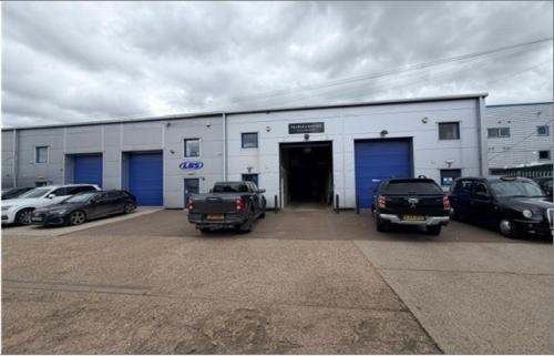 Unit 8, Ducksbury Industrial Estate, Charlton Mead Lane, Hoddesdon, EN11