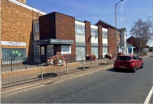 15 The Precinct High Road, Broxbourne, EN10