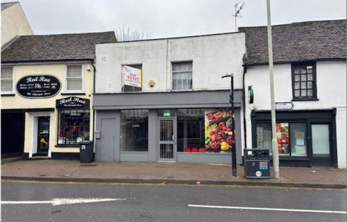 27 Amwell End, Ware, SG12