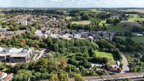 2.7 Acres North Side Of The Red Lion, London Road, Hemel Hempstead, HP3