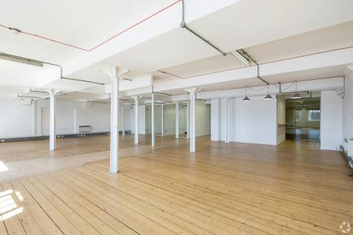 Metropolitan Wharf, Wapping, London, E1W