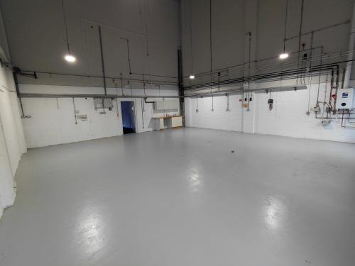 Unit 5 Tillingbourne Court, Station Road, Dorking, RH4