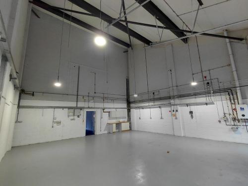 Unit 5 Tillingbourne Court, Station Road, Dorking, RH4