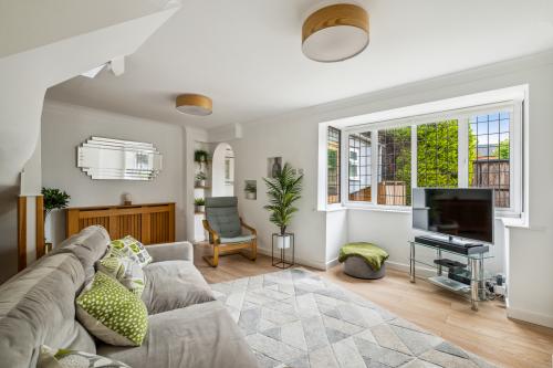 Stables Cottage, 5 High Street, Eye, Lincoln, LN1