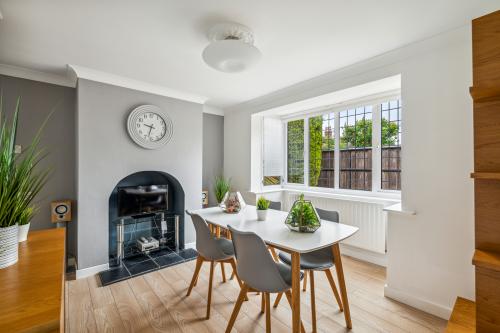 Stables Cottage, 5 High Street, Eye, Lincoln, LN1