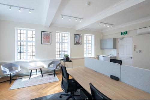 75 New Bond Street, Mayfair, London, W1S