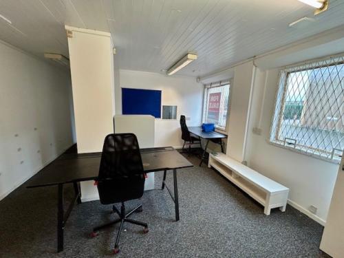 Unit 5 Waterside Court, Bone Lane Industrial Estate, Bone Lane, Newbury, RG14