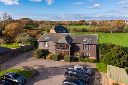 Suite 3 Martins Barn, Birdham Road, Chichester, PO20