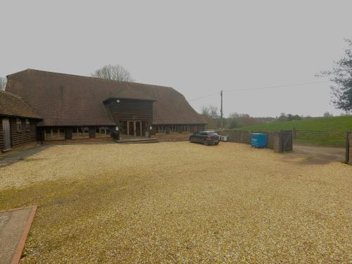 Lydling Barns 1, Puttenham Lane, Shackleford, GU8