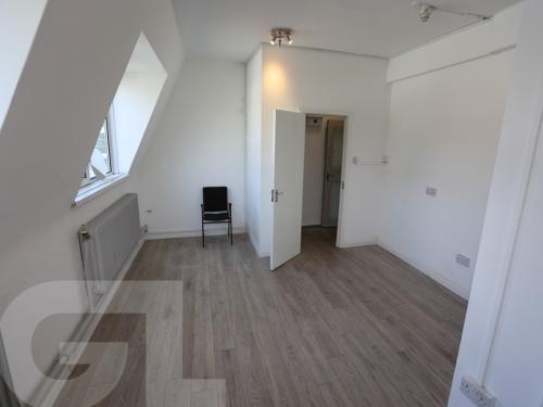 65a Watford Way, Brent Cross, London, NW4