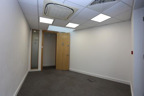 Unit 4 Yarto House, 20 Edgwarebury Lane, Edgware, HA8
