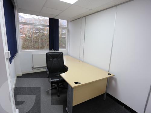 1st Floor LHS, 1 High Street, Edgware, HA8