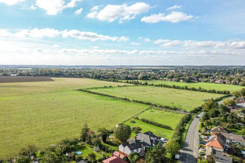 Geaves Farm, Hemmingford Road, Hemmingford Grey, St Ives, PE27