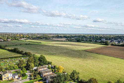 Geaves Farm, Hemmingford Road, Hemmingford Grey, St Ives, PE27