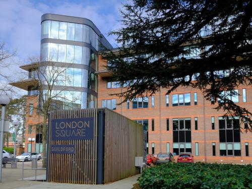 2 London Square, Cross Lanes, Guildford, GU1