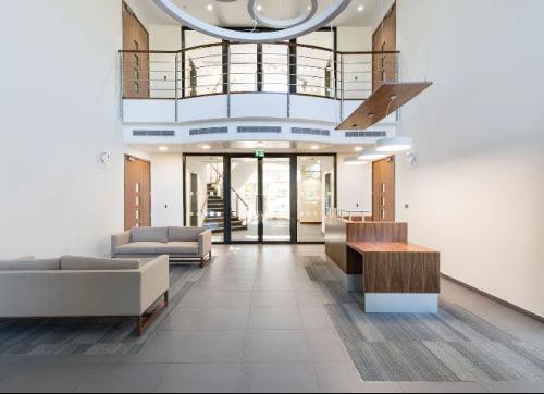 Compton House, The Guildway, Guildford, GU3