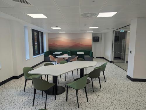 3 London Square, Cross Lanes, Guildford, GU1