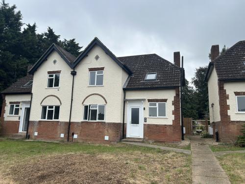 58 Hall Road, Aylesford, ME20