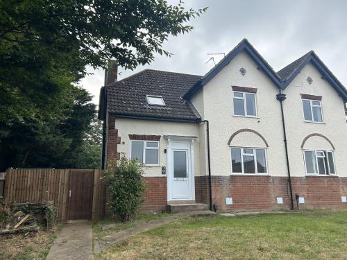 60 Hall Road, Aylesford, ME20
