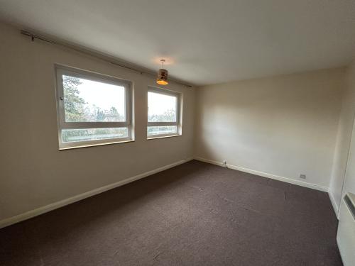 Flat 5 Valence House, Sutton Road, Maidstone, ME15